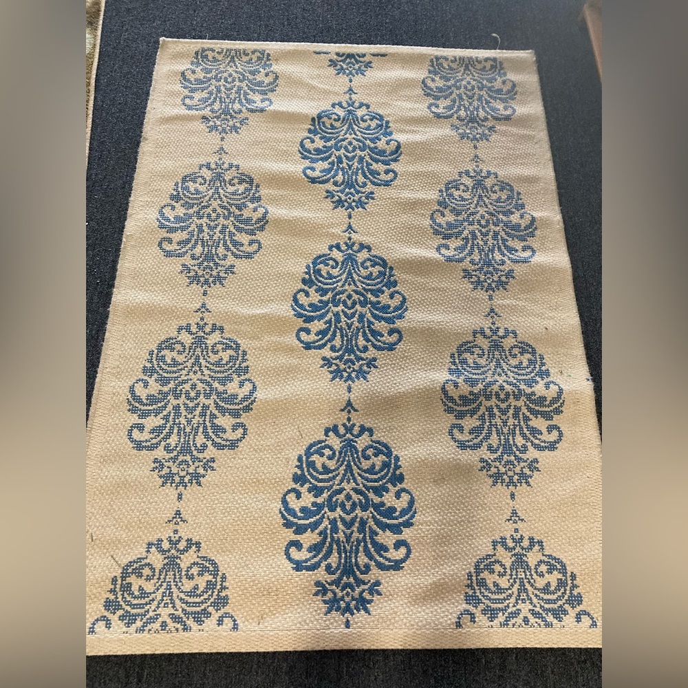 Classic indoor/outdoor rug